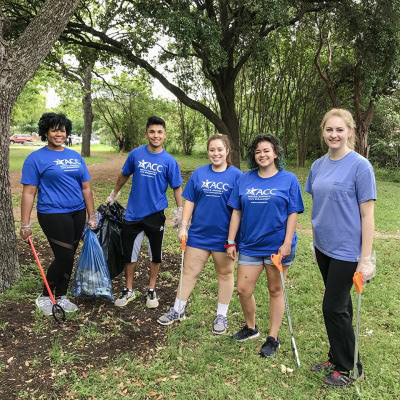ACC Students particiapte in a park clean up day. 